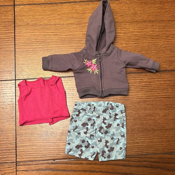 American Girl Skateboard outfit - Picture 4 of 5
